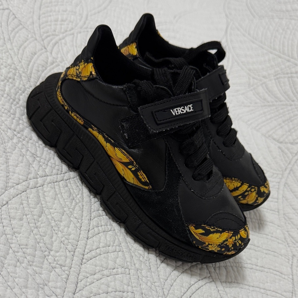 Versace Kids Sneakers in Black and Yellow